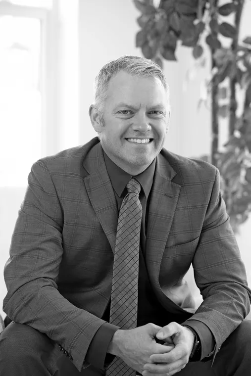 Monroe Davis - Real Estate Agent